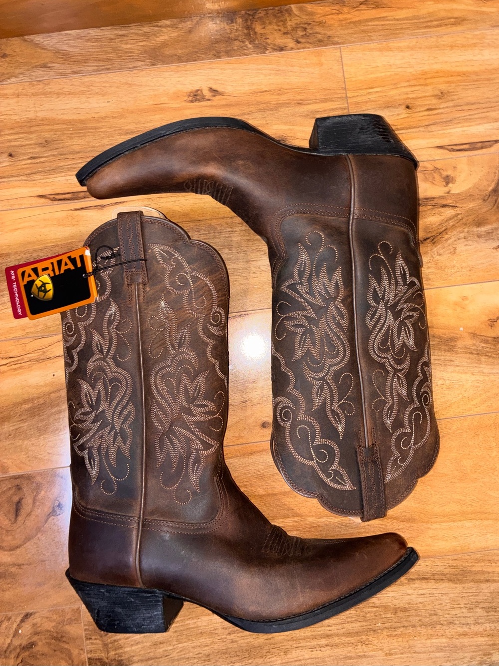 Ariat Women’s Heritage J-Toe Western Cowboy/Cowgirl Boots- size 8.5 B - Picture 7 of 13